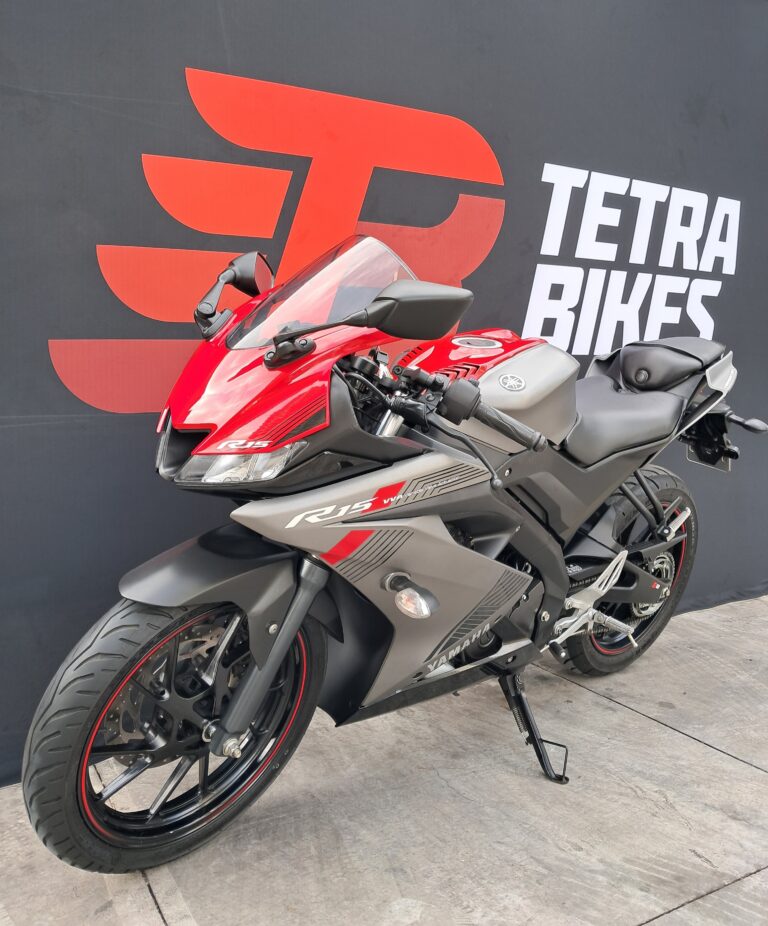 Yamaha R15 V3